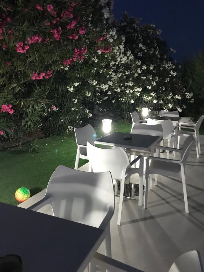 Vicky'S Garden Apartment Kalamákion Екстериор снимка