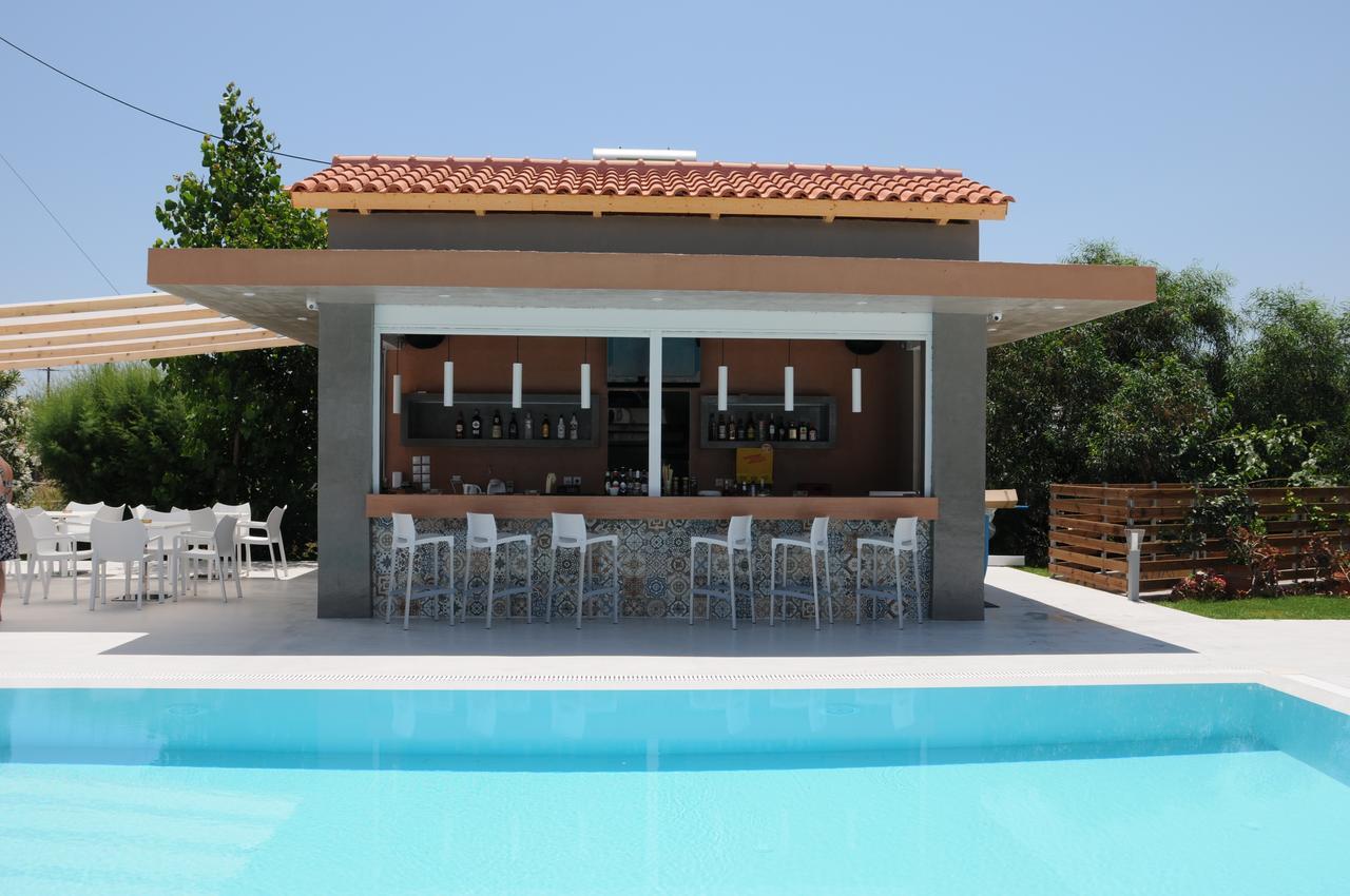 Vicky'S Garden Apartment Kalamákion Екстериор снимка