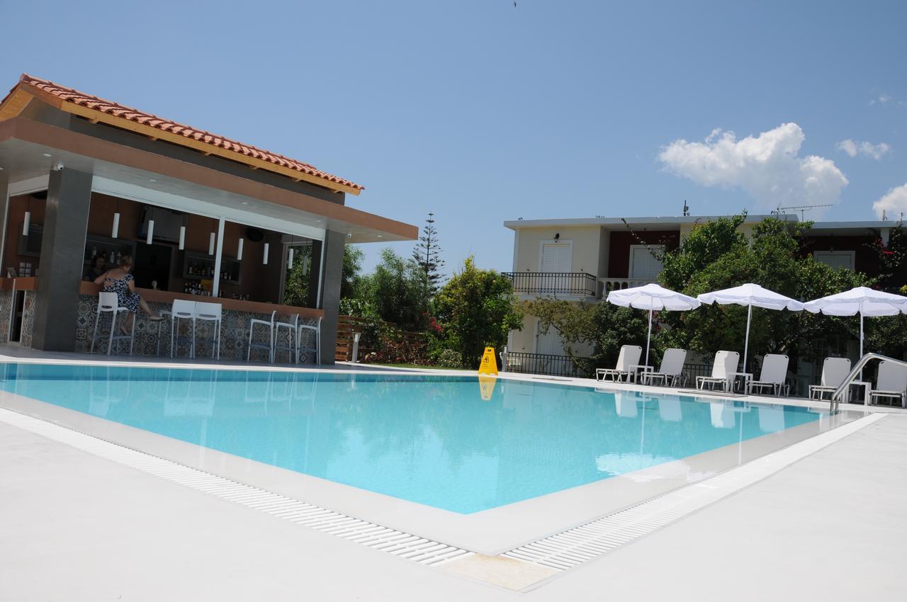 Vicky'S Garden Apartment Kalamákion Екстериор снимка